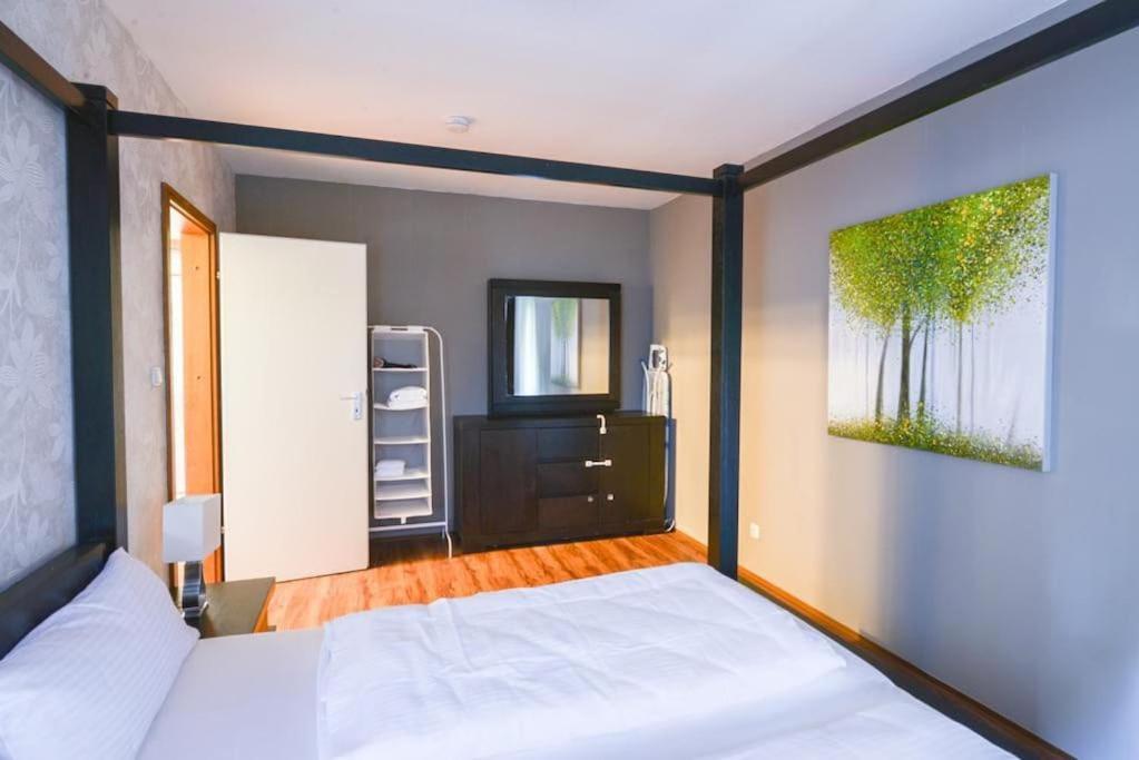 Comfortable 3 Room Apartment, Ideal For Messe Fair Hannover Kültér fotó